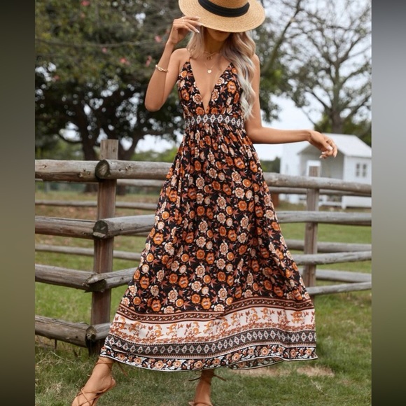 Boho floral print backless cami dress - Picture 2 of 11